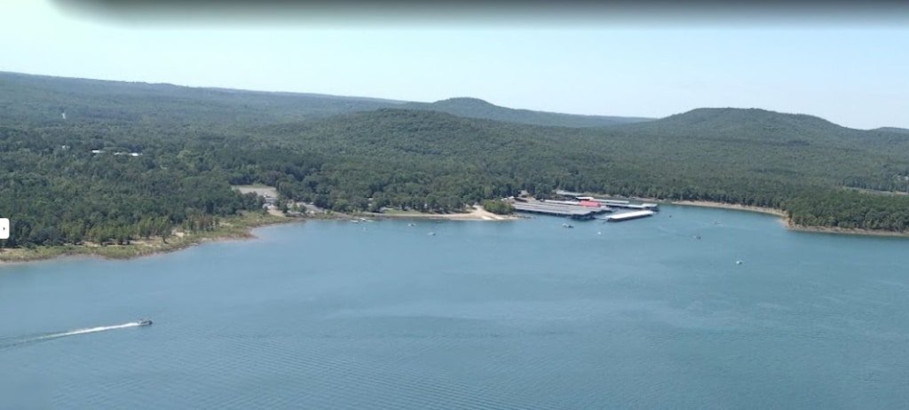 Van Buren County, Arkansas land listing - 0.47 acres near Fairfield Bay