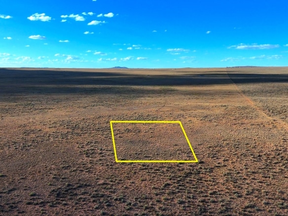 1.09 Acres Builable Land for Sale in Sanders, Arizona