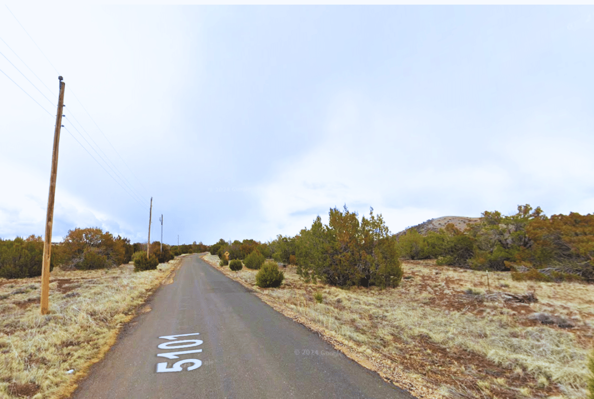 2.24 Acres Off-Grid Land in Apache