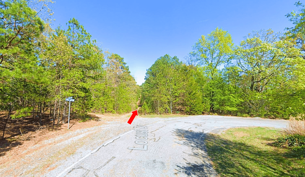 Small residential lot in Fairfield Bay, Arkansas - photo 3