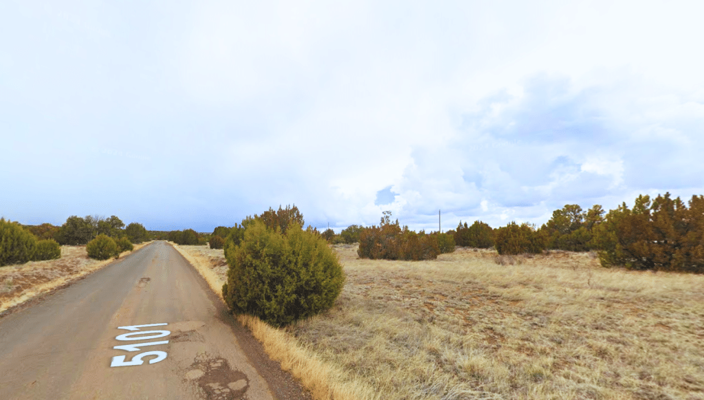 Off-grid land listing near Apache, AZ with RV/camping allowed - photo 4