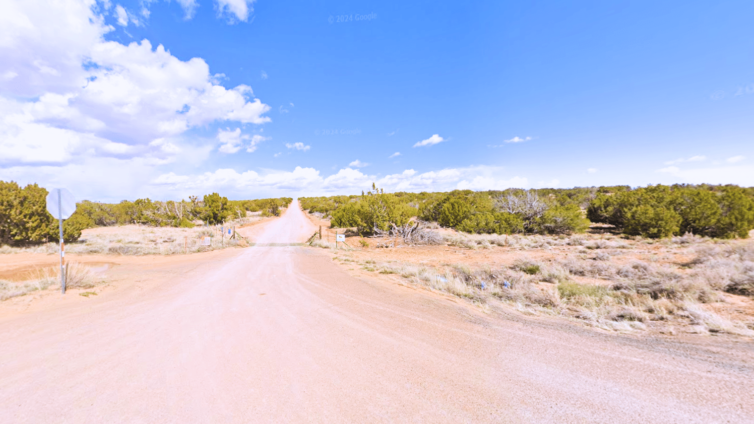 e 2.5 Acres land in Apache, Arizona Available