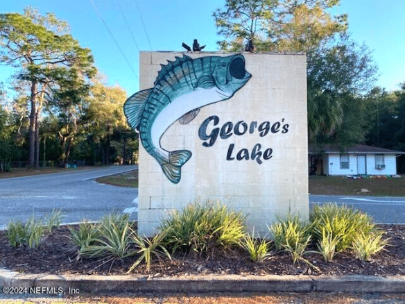 Lot in South Drive Florahome, Florida