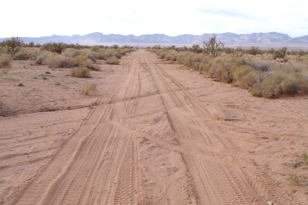 1.15 acre property 10 minutes from Kingman Airport - photo 11