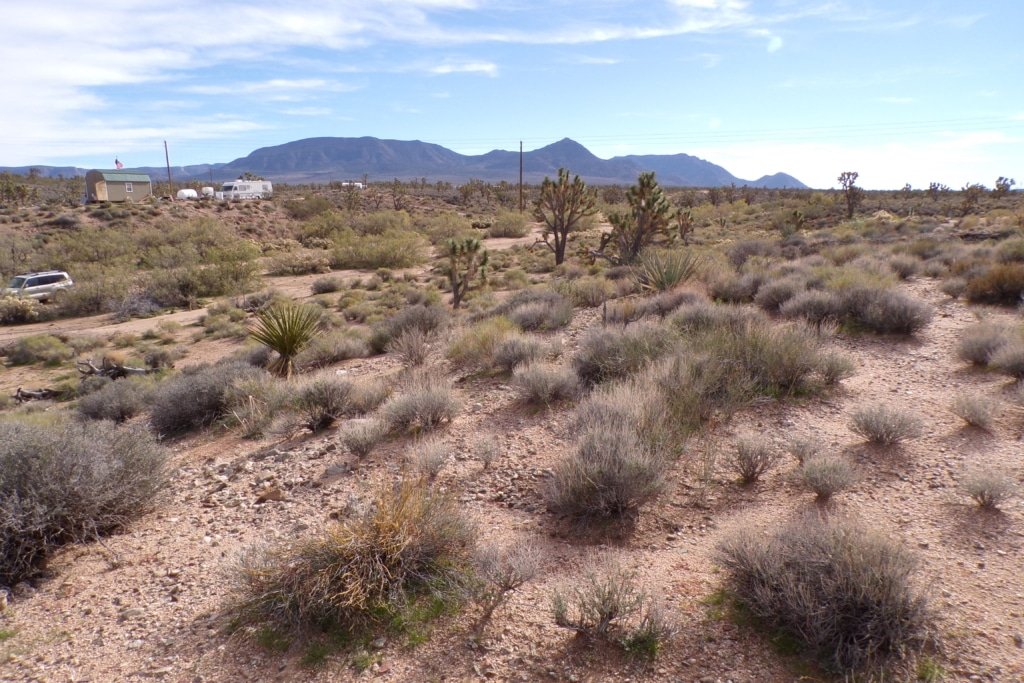Affordable Arizona land lot near Meadview, $200/month owner financing - photo 2