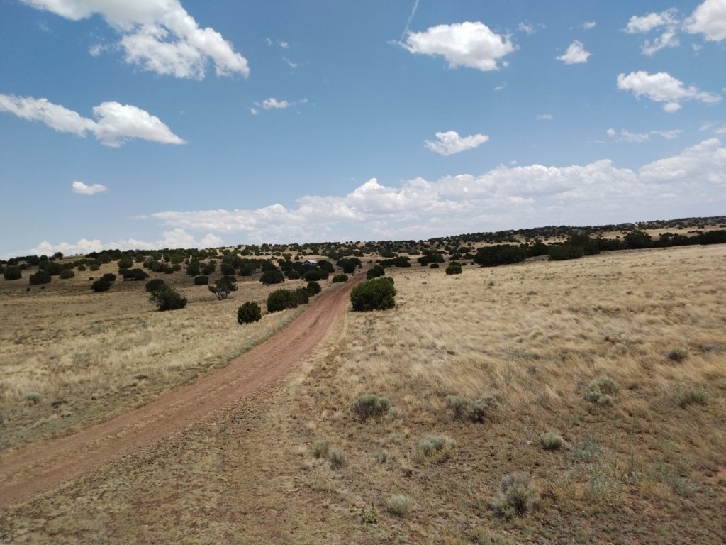 1.05 acre residential property near Concho, AZ with road access - photo 4