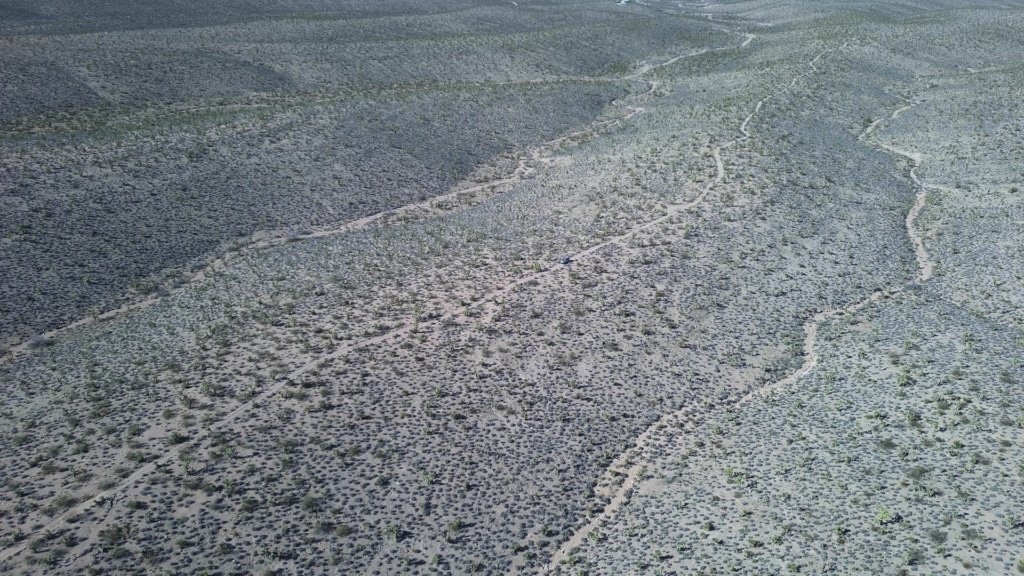 Desert property listing in Meadview, Arizona - photo 3