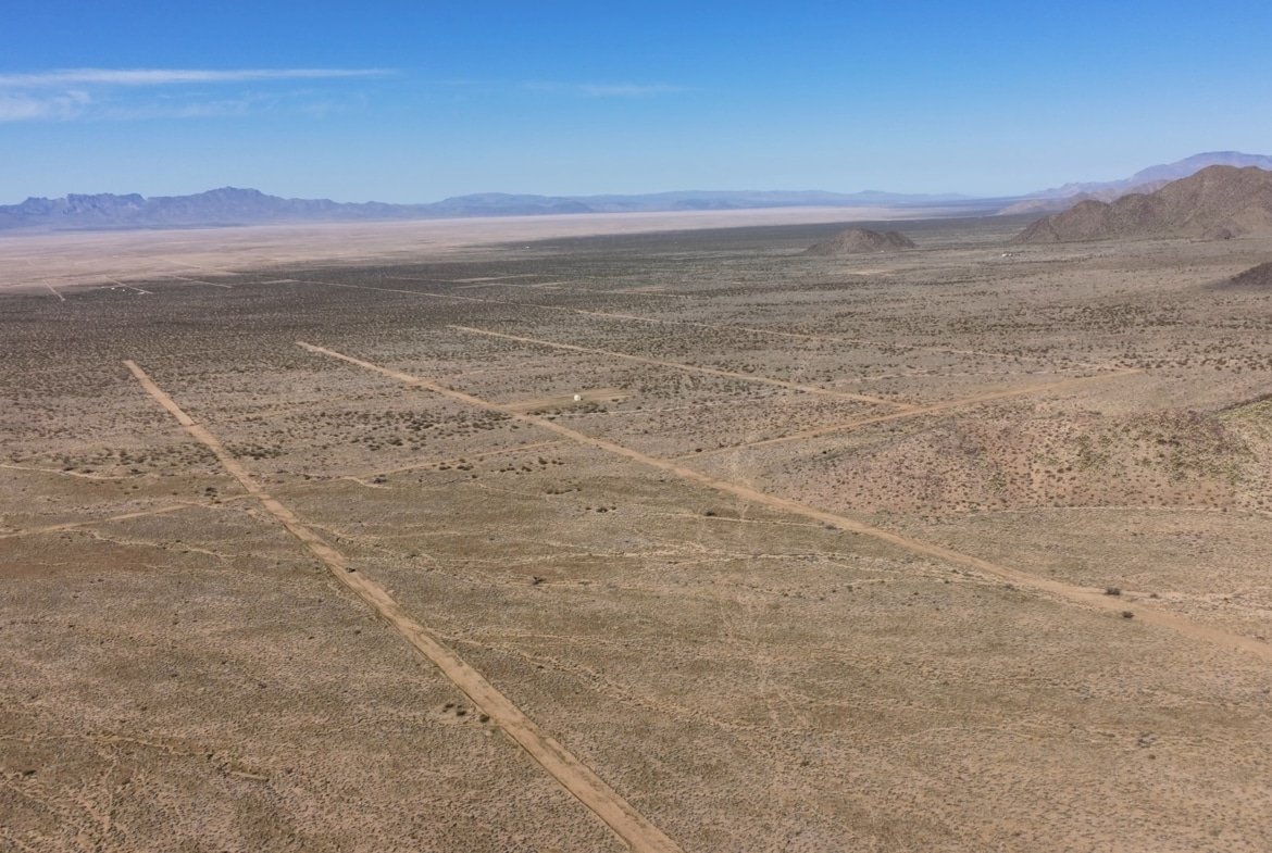 1.25 Acres in Dolan Springs / Kingman, Arizona – Your Desert Weekend Escape!