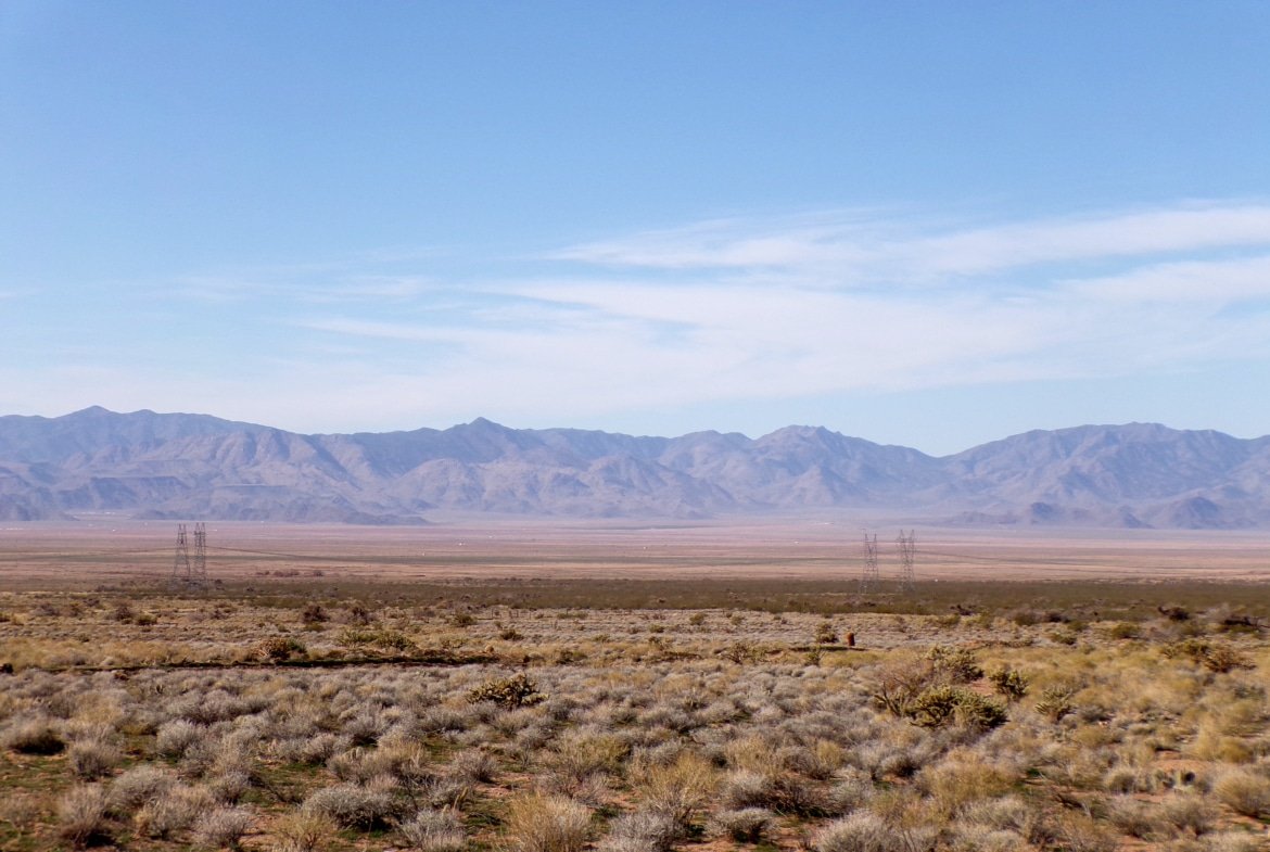 1.25 Acres in Dolan Springs / Kingman, Arizona – Your Desert Weekend Escape!