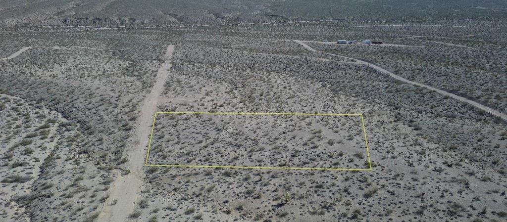 1 acre land for sale in Meadview, Arizona - RV/camping allowed - photo 1