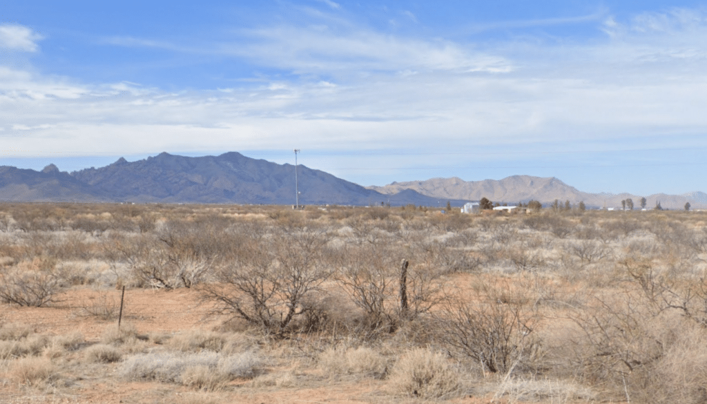 Flat Arizona land parcel, 0.84 acres, owner-financed $85/month - photo 2