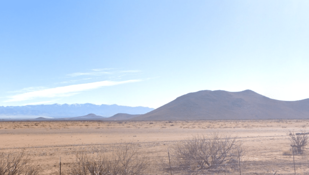 Open buildable lot in Arizona with road access, $2,000 cash price - photo 3