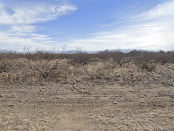 1 ACRE for Sale in Cochise County with dirt road access near the Mountains
