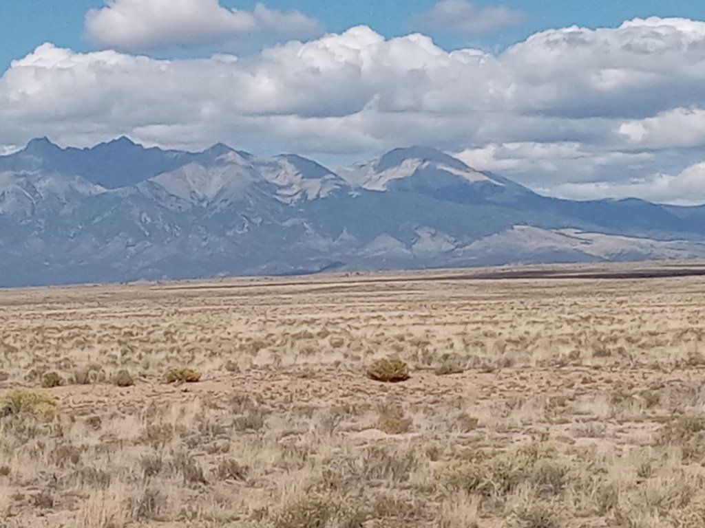 Beautiful 4-acres Land for Sale with a view of the mountains