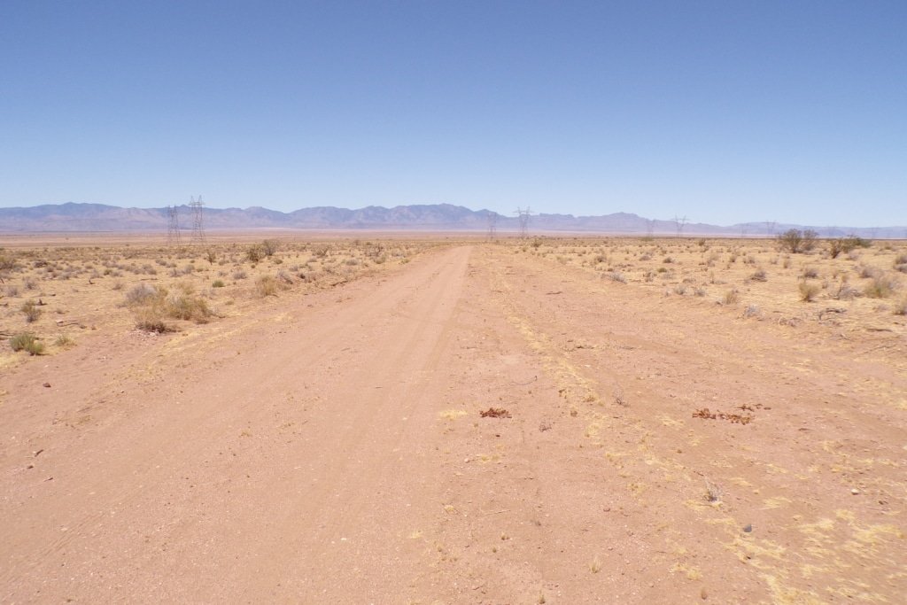 2.5 acre Arizona land listing with mountain views and RV camping permitted