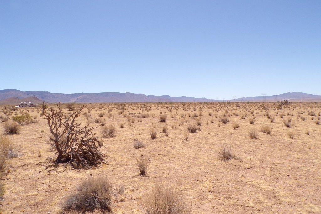 Escape the Chaos of the City and Stretch out on 2.5 acres!