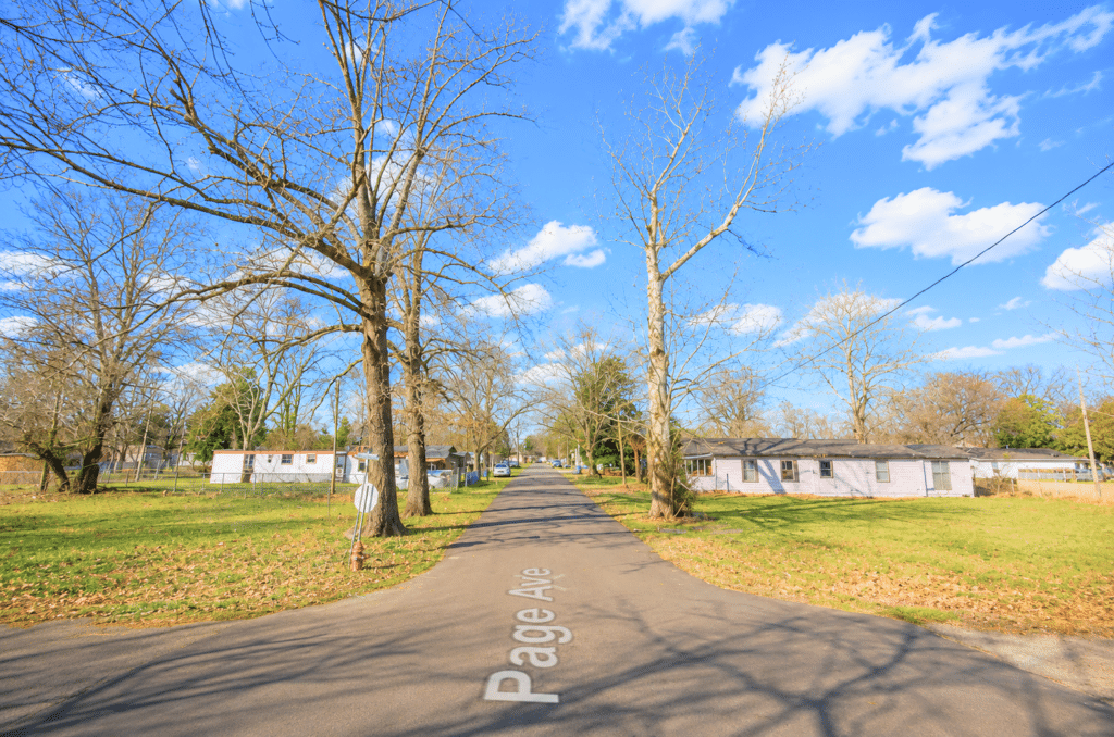 Buildable residential land in Coahoma County, MS near Clarksdale - photo 2