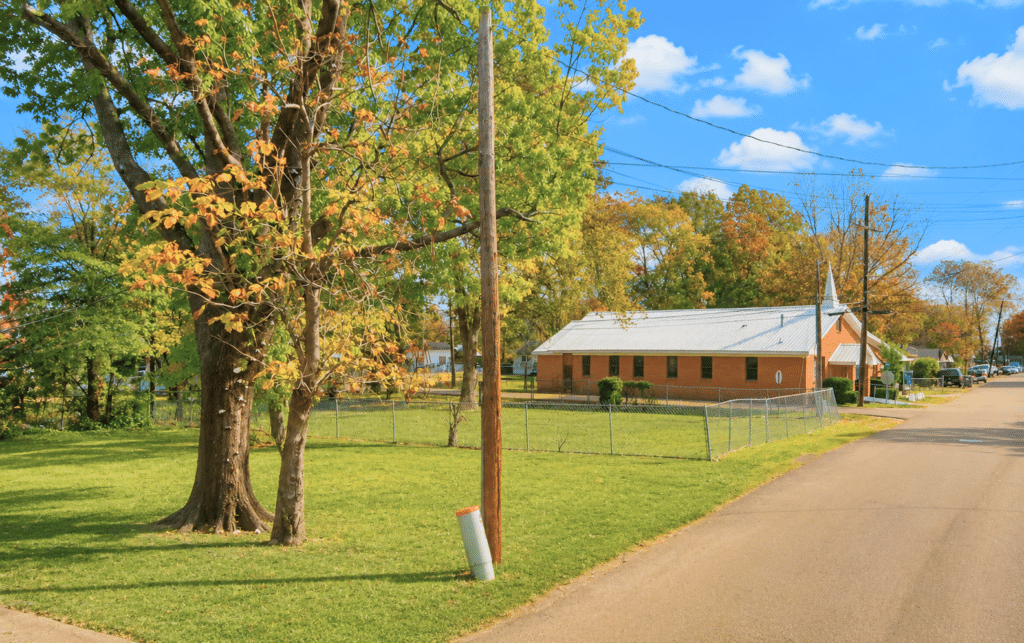 Residential property allowing mobile homes and RVs in Leland - photo 4