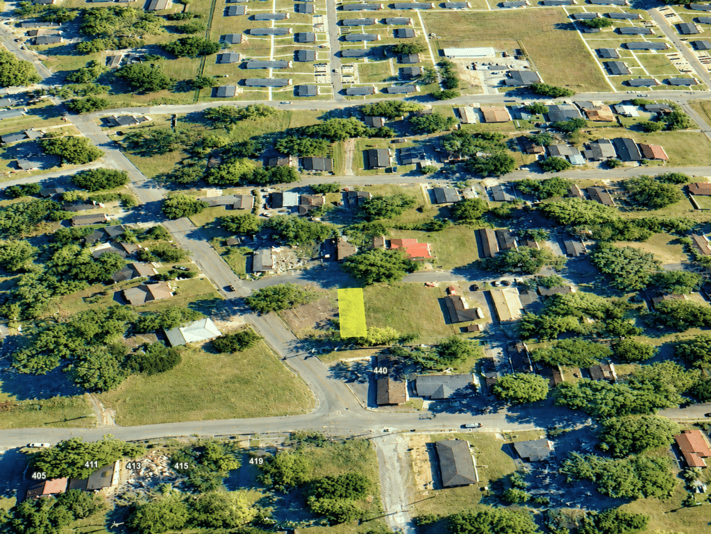 Flat buildable land in Coahoma County with community water and sewer - photo 7
