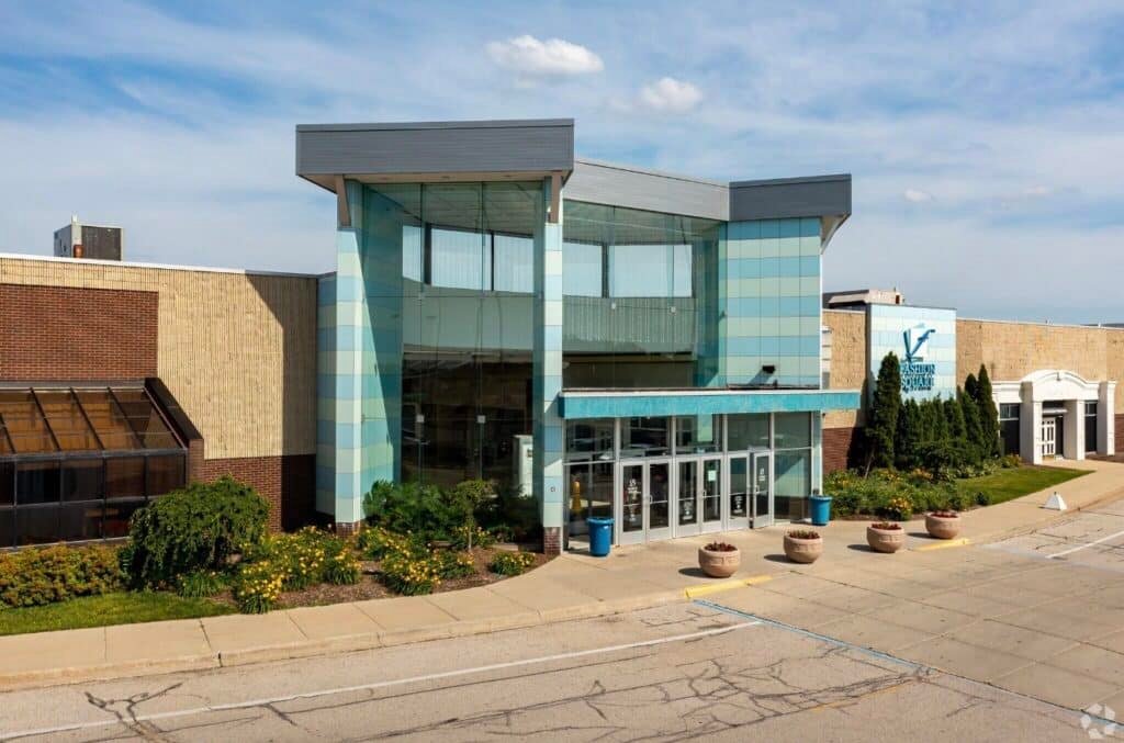 Buildable R1 zoned lot in Saginaw, Michigan with utilities - photo 8