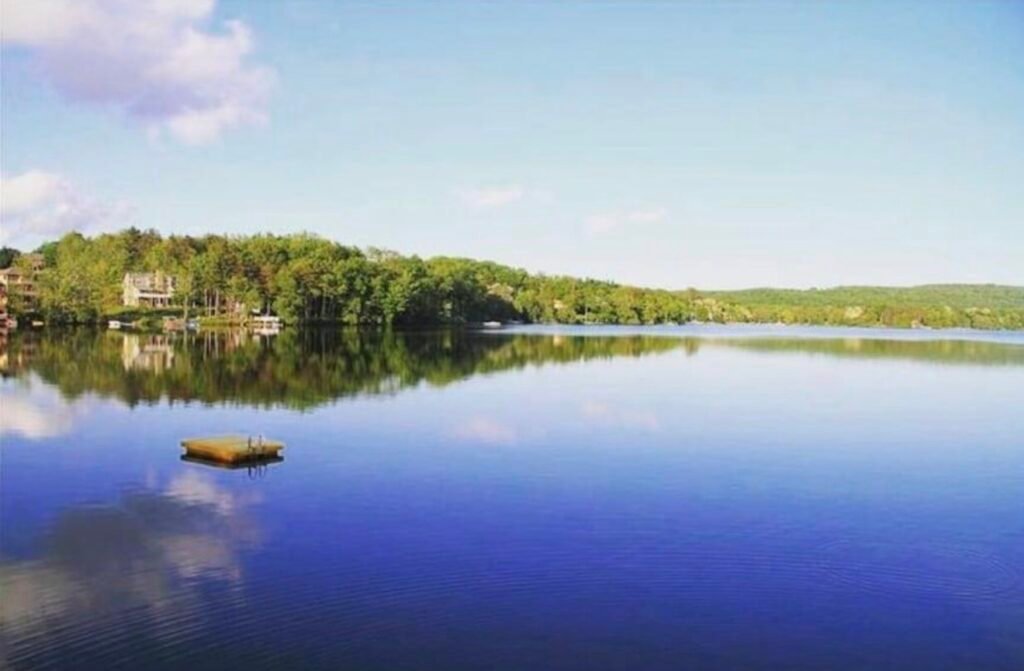 Residential buildable lot in gated Pocono Springs community - photo 8
