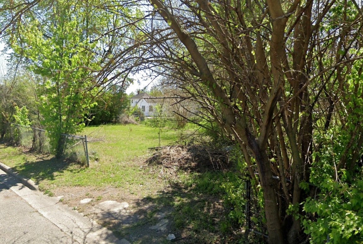 Terre Haute 0.13 Acre Corner Lot For Sale