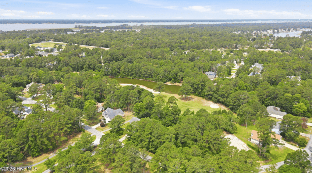 0.36 acre flat terrain lot for sale near New Bern, North Carolina