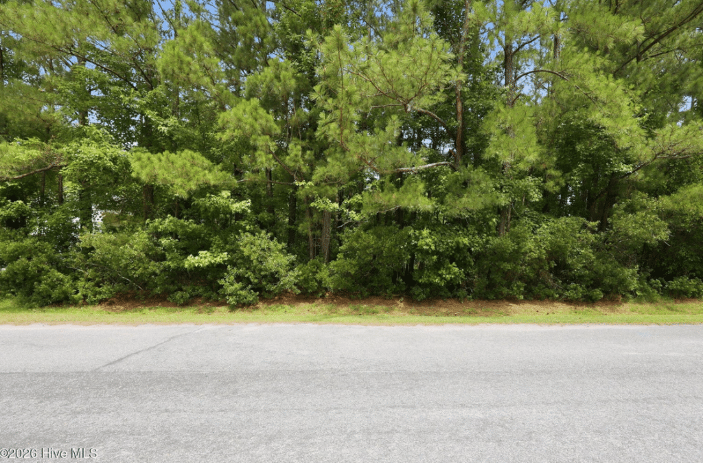 Fairfield Harbour gated community lot on golf course, Craven County NC