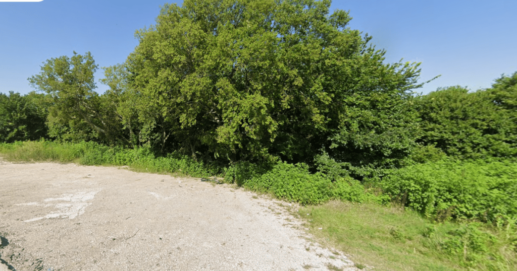2.17 acre surveyed land parcel in Balch Springs, Texas for construction - photo 8