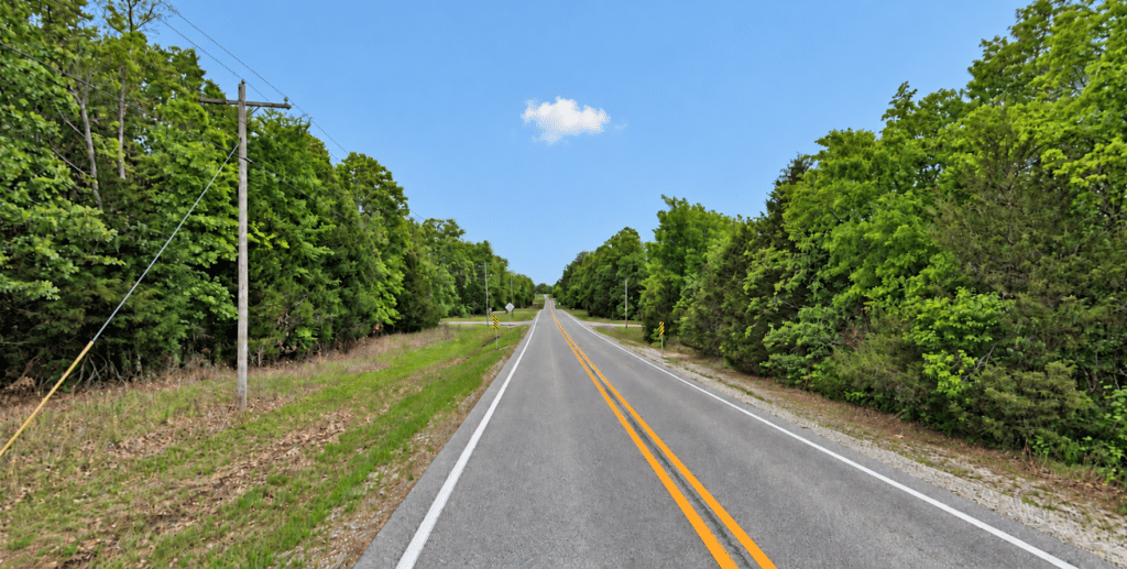 Wholesale $1,895 — 0.49 Acres in Horseshoe Bend, AR - photo 4